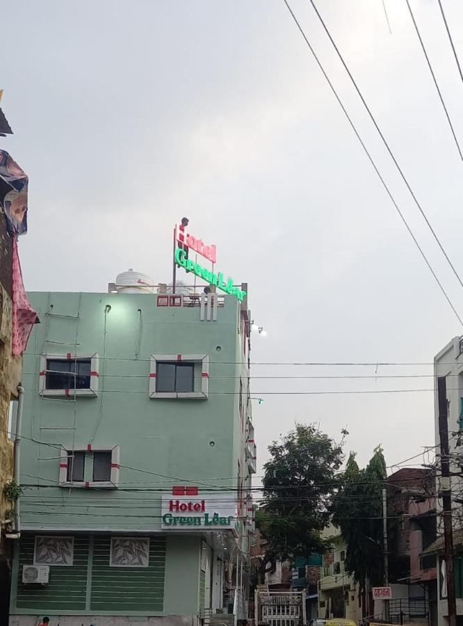 Green Leaf Hotel Ujjain Esterno foto